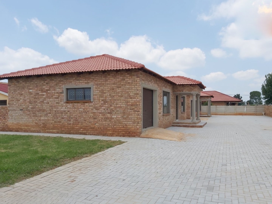 2 Bedroom Property for Sale in Ellaton North West